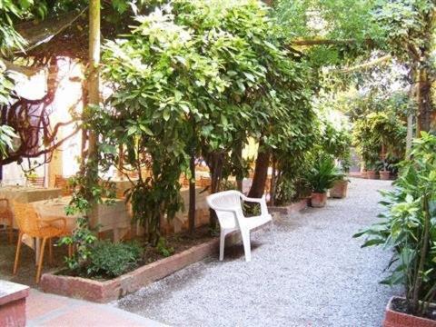 Albergo Lavagnese 라바냐 외부 사진